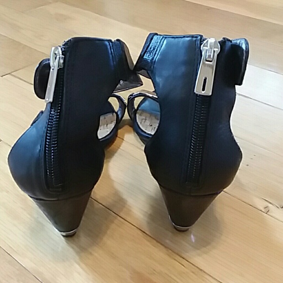 Sam edelman black zip up ankle strap wedge sandals 8.5M - Picture 2 of 8